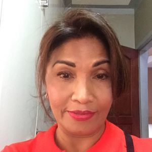 Meet your Posher, Evelyn